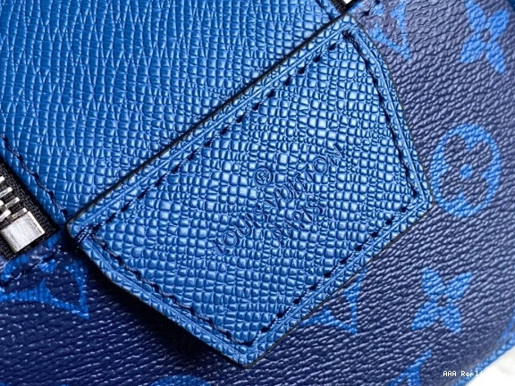 AAA Replica Ru TOILET KIT POUCH VUITTON DOPP LOUIS 0725